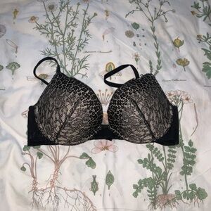 Victoria’s Secret push-up bra